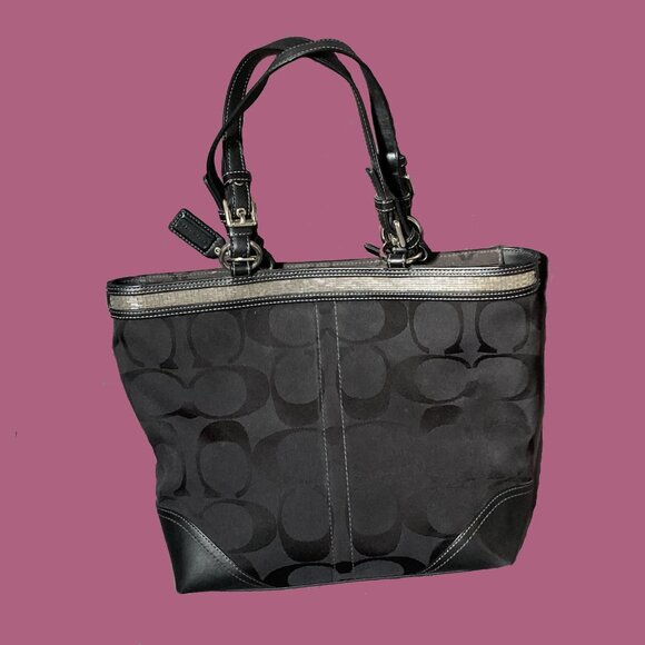 Coach Tote Bag # G06K - 10445. Black w Signature Jacquard, Leather Trim, Beading - Picture 2 of 7